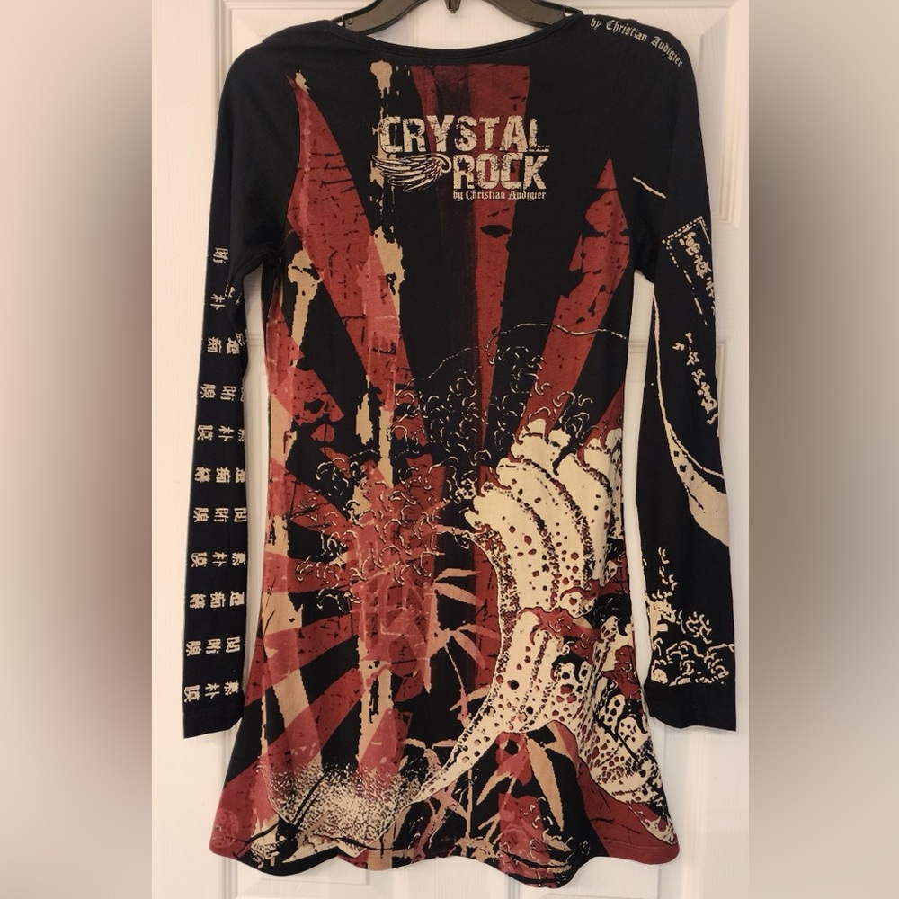 Christian Audigier Crystal Rock Tuni Tsunami Women Black Graphic Top Size Medium - Picture 4 of 12